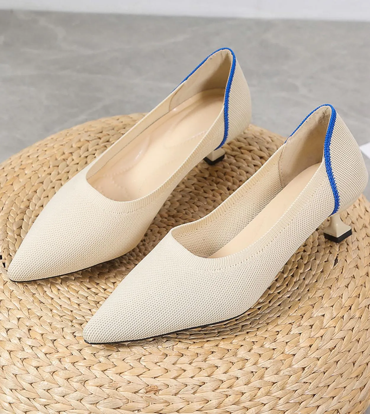2022 di Autunno della Molla di Modo Sandali Scarpe Nuove Scarpe A Punta di Lavoro A Maglia Superficiale Tacchi Bassi Scarpe Da D