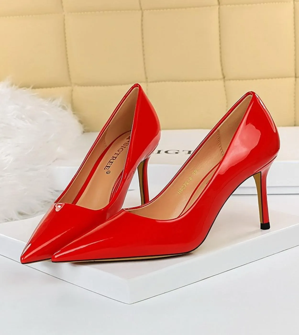 2023 Donna 75cm Tacchi alti Lady Wedding Bridal Luxury Designer Tacchi bassi Escarpins Party Prom Pumps Donna Valentine S
