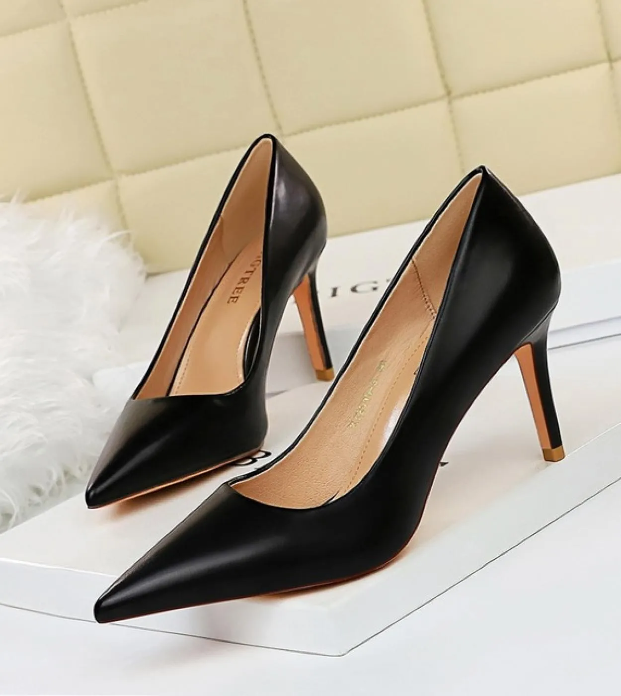 2023 Donna 75cm Tacchi alti Lady Wedding Bridal Luxury Designer Tacchi bassi Escarpins Party Prom Pumps Donna Valentine S