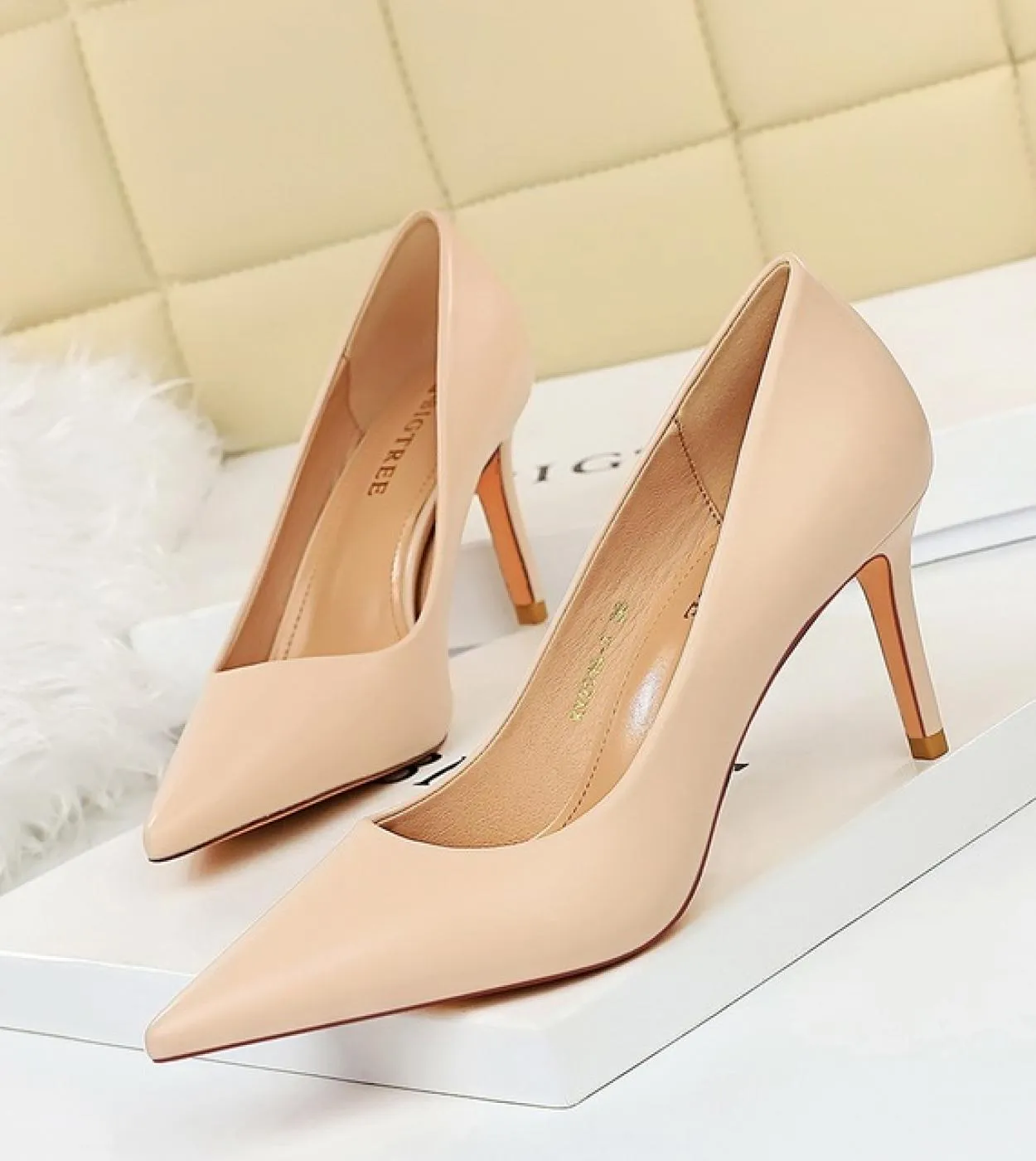 2023 Donna 75cm Tacchi alti Lady Wedding Bridal Luxury Designer Tacchi bassi Escarpins Party Prom Pumps Donna Valentine S