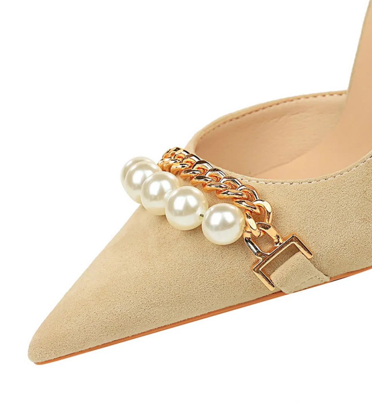 2023 Donna 7cm 11cm Tacchi alti Pompe eleganti di lusso Flock Tacchi bassi Lady Pearl Chain Scarpins Tacchi a spillo Hollow Chur