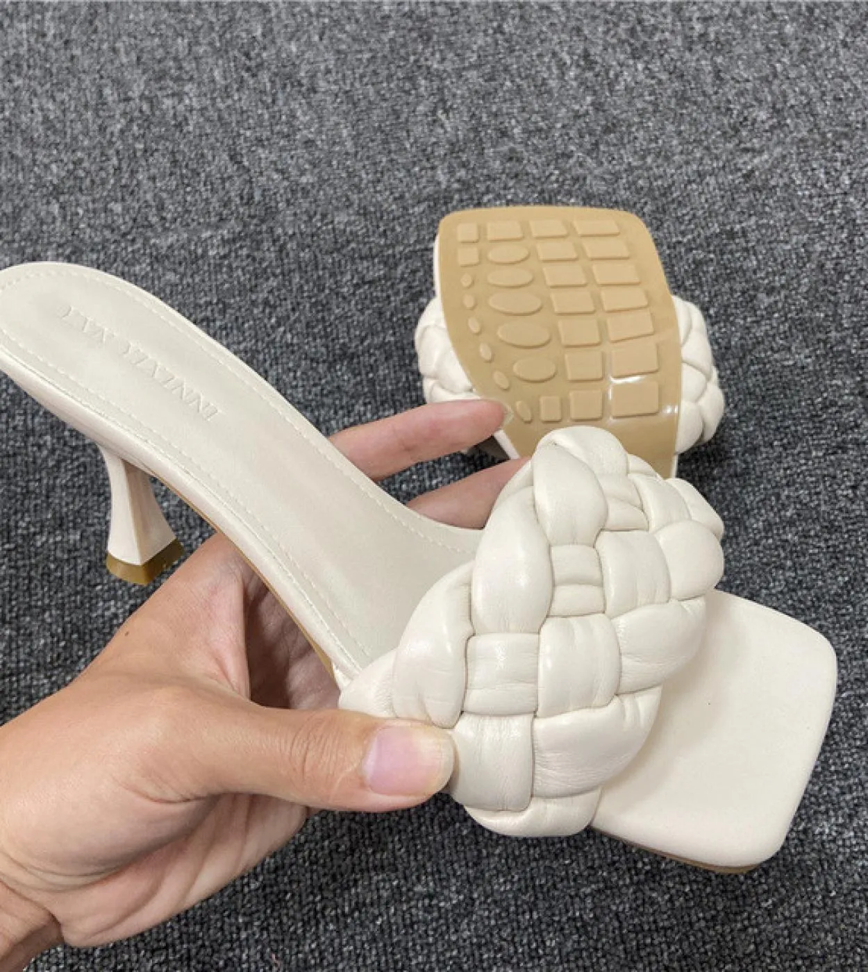 2023 Donne Nude Blu Ciabatte Appartamenti Scivoli Estate Design di Lusso Replica Sandali Pantaloncini Tacchi Bassi Pantofole Pia