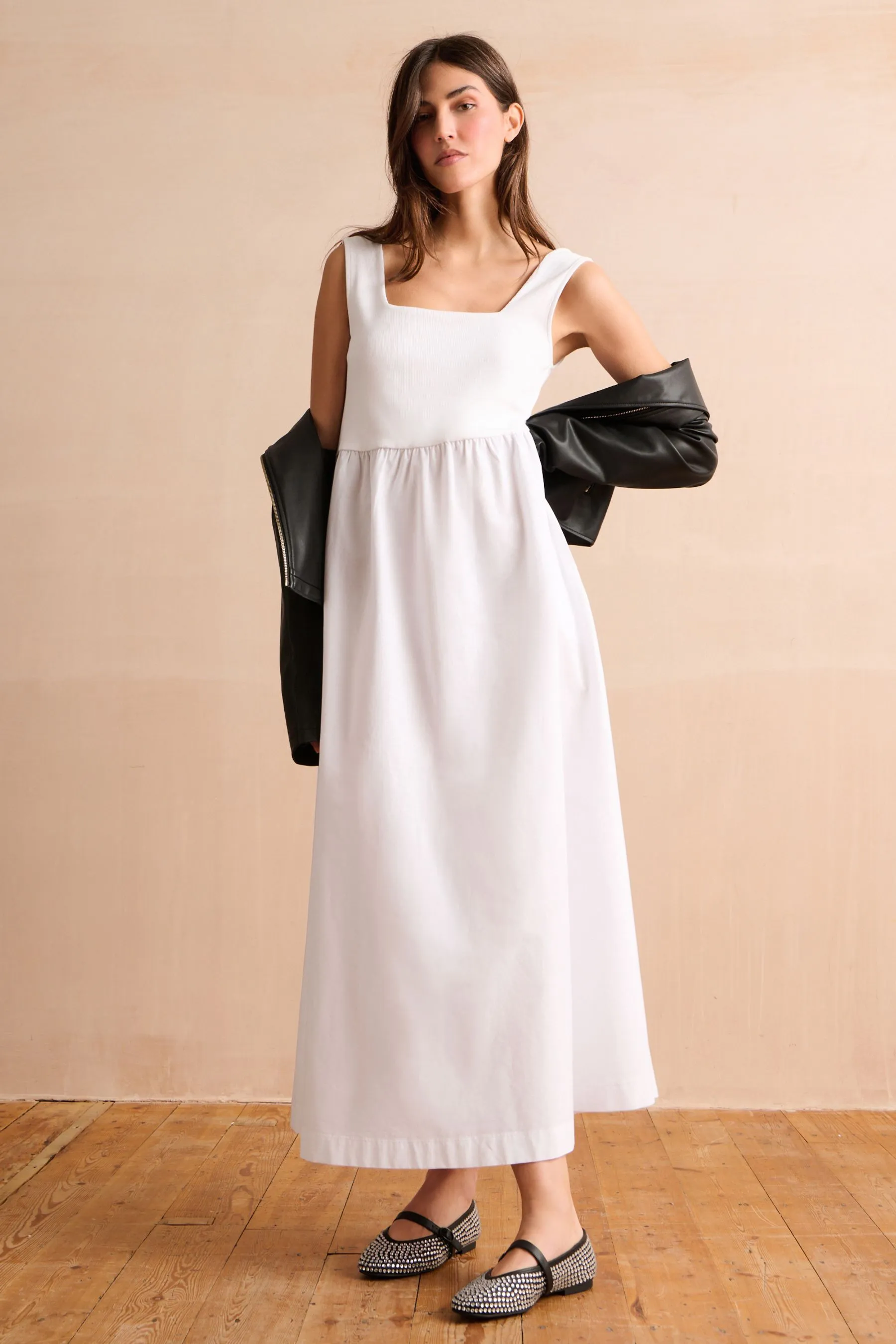Abito maxi estivo in jersey con scollo squadrato