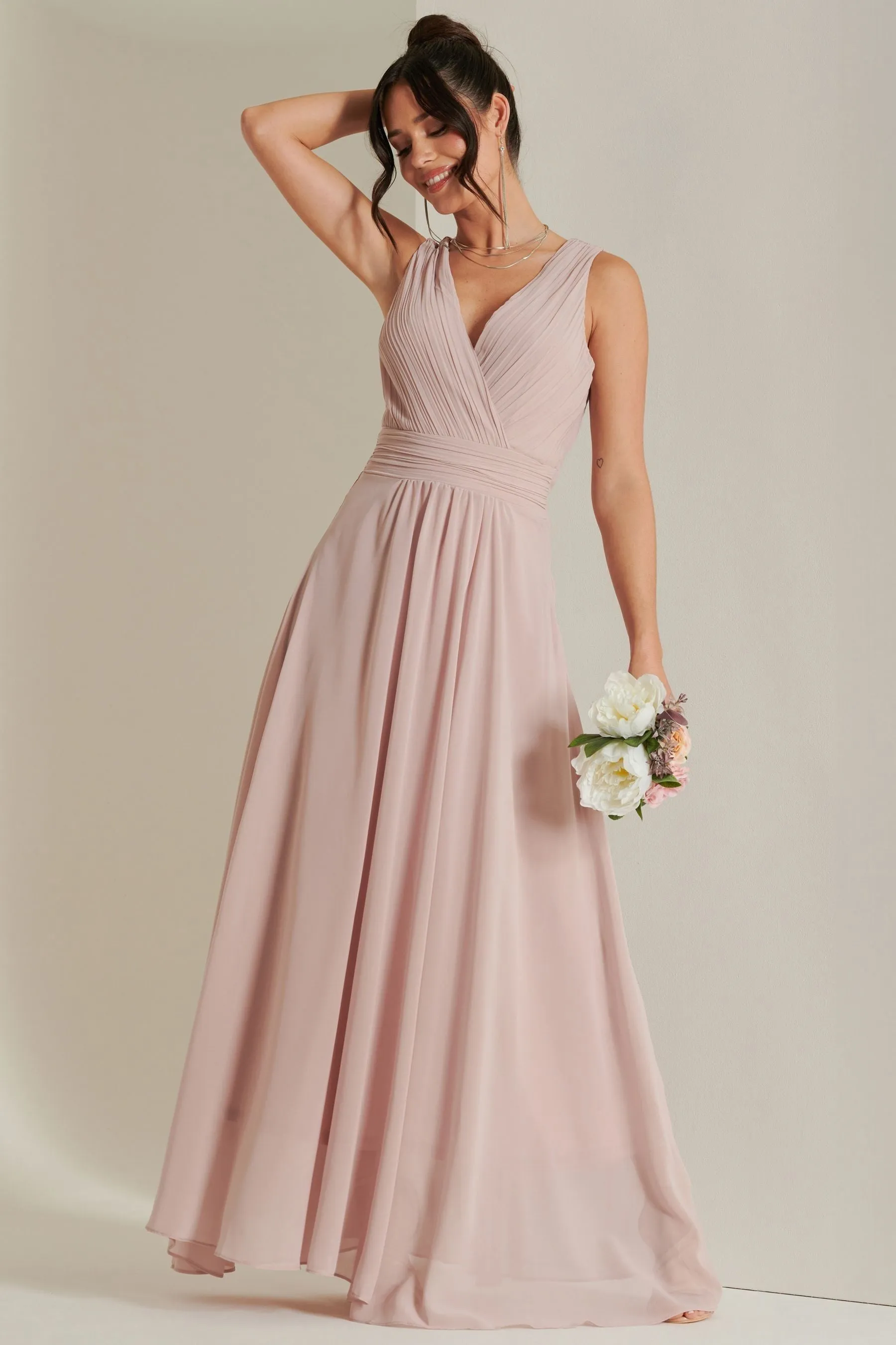 Abito maxi in chiffon con corpino Jolie Moi A pieghe