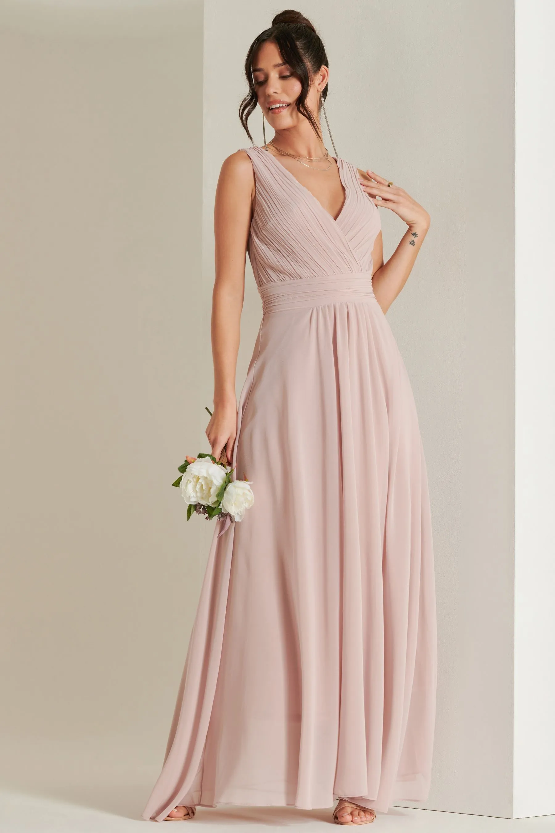 Abito maxi in chiffon con corpino Jolie Moi A pieghe