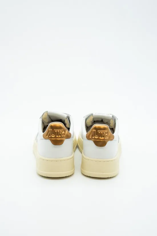 AUTRY MEDALIST LOW SNEAKER WOM AULW LL61