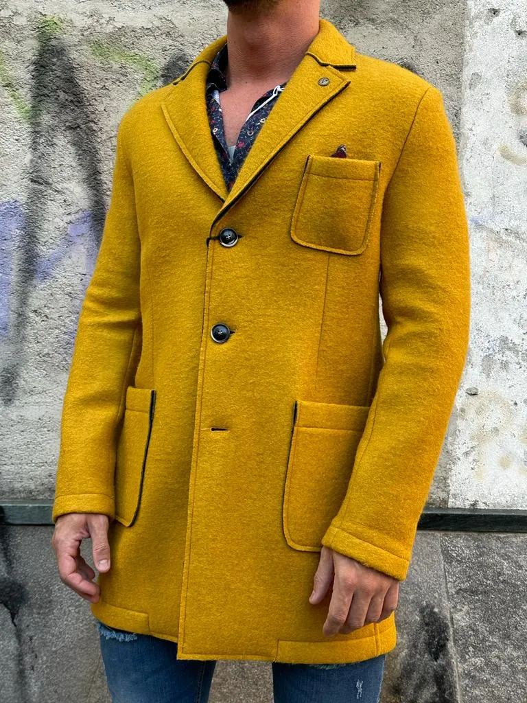 CAPPOTTO V2 SARTORIALE SU BASE SENAPE, AMPIE TASCHE FRONTALI E POCHETTE IN DOTAZIONE ****