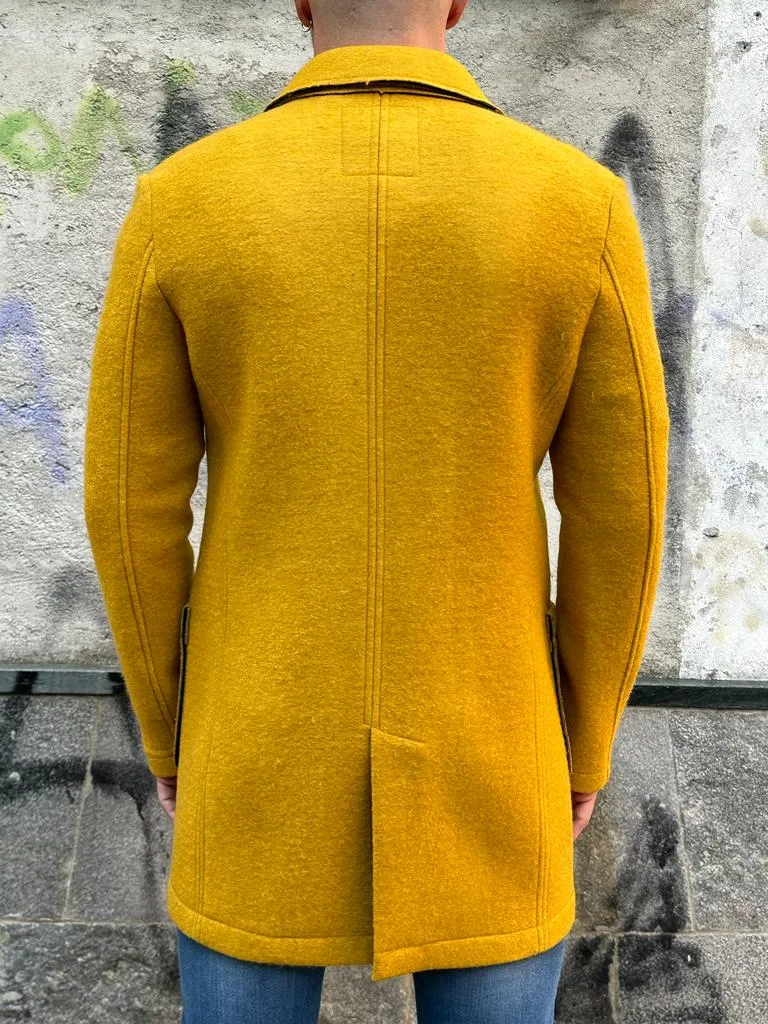 CAPPOTTO V2 SARTORIALE SU BASE SENAPE, AMPIE TASCHE FRONTALI E POCHETTE IN DOTAZIONE ****