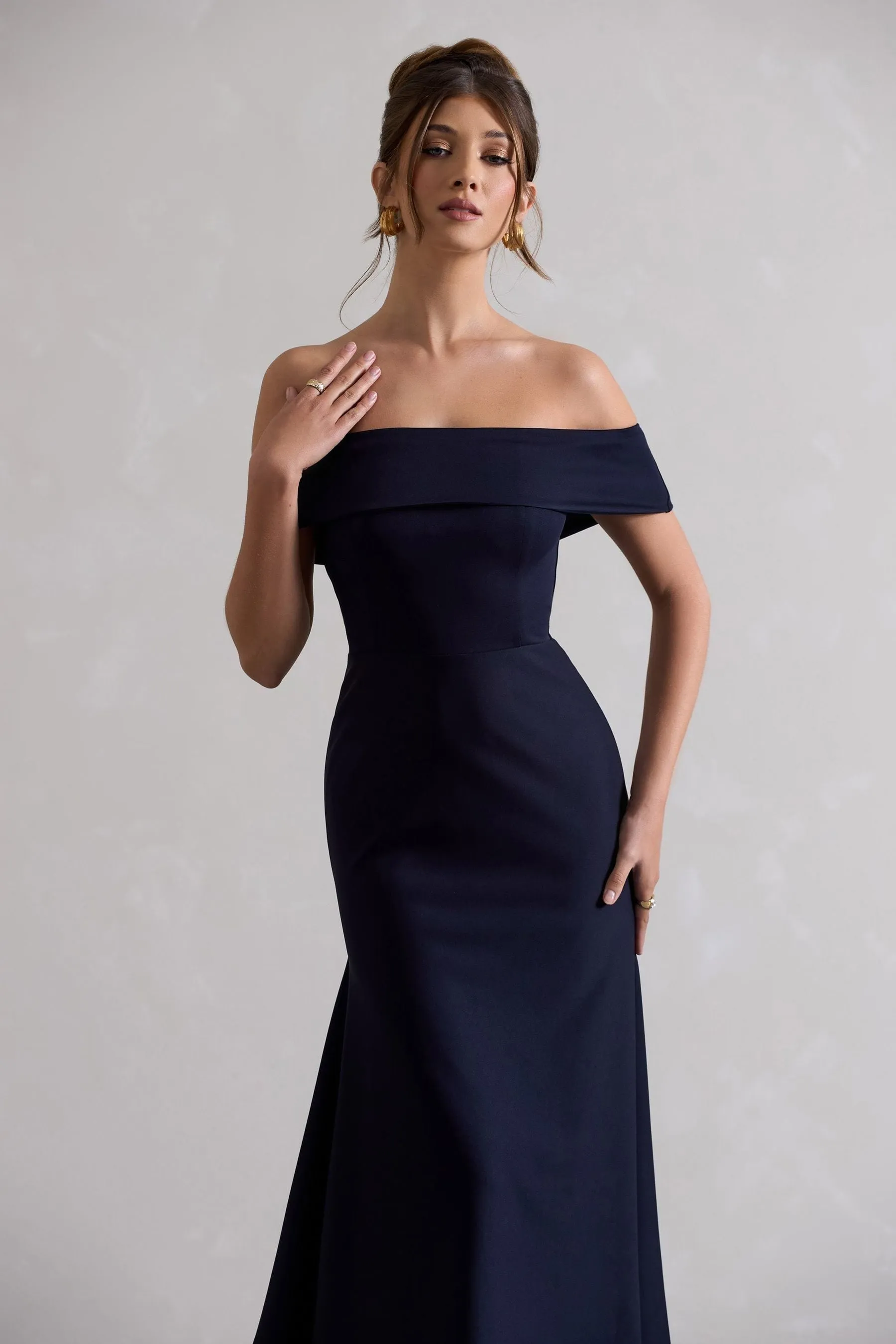Club L London - Windsor - Abito maxi con scollo alla Bardot