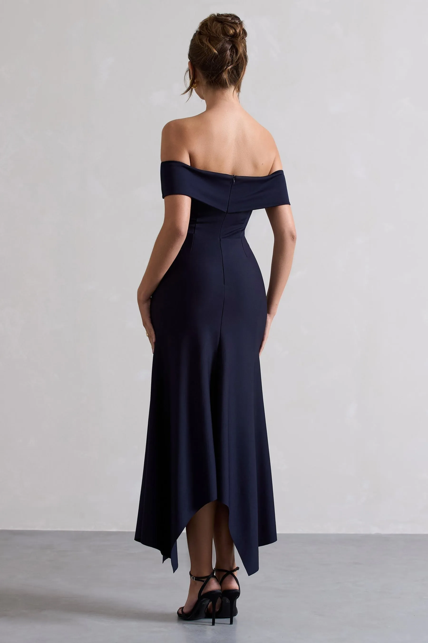 Club L London - Windsor - Abito maxi con scollo alla Bardot