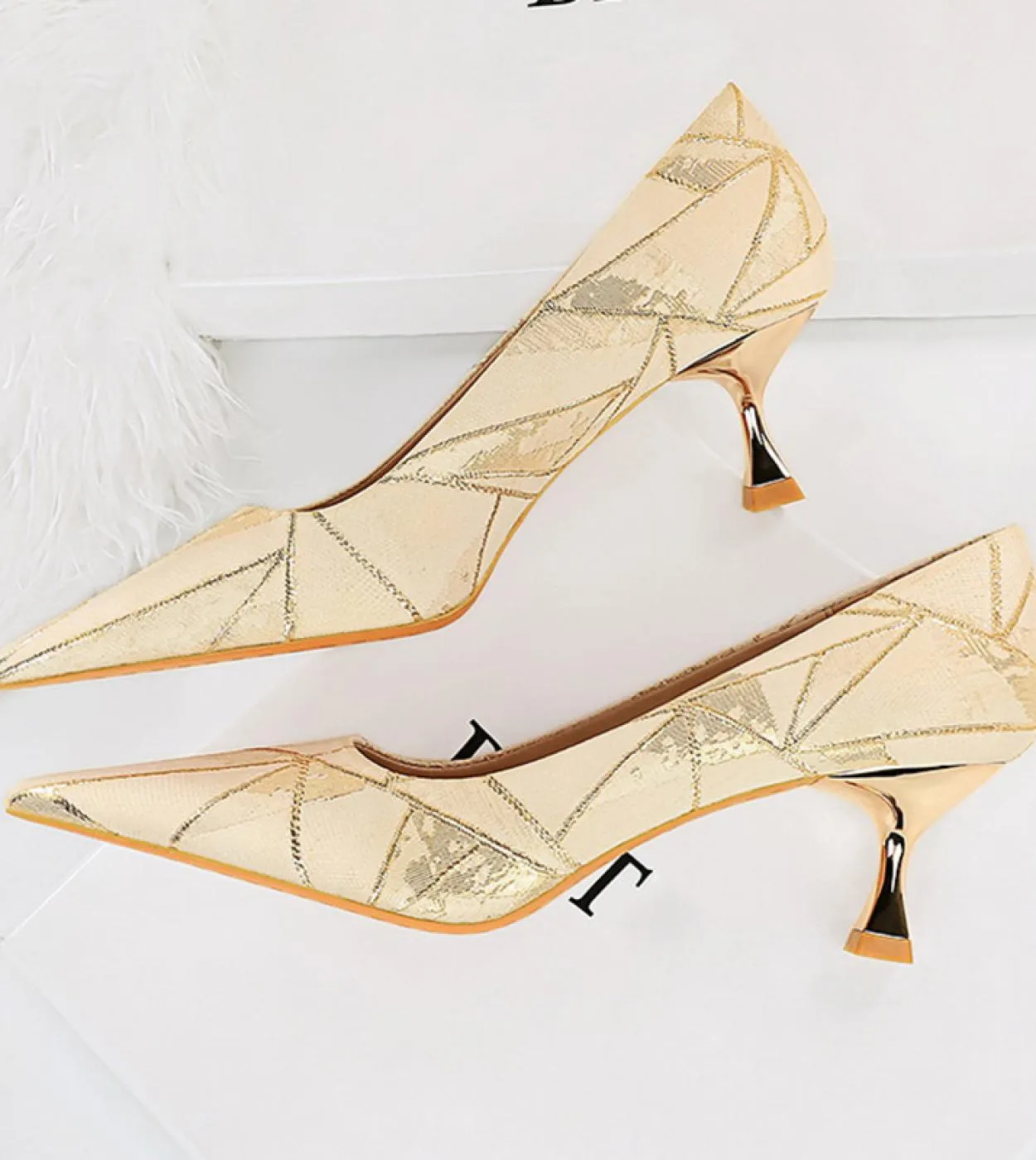 Donna Tacchi medi 6cm Tacchi alti Ragazze Décolleté Lady Wedding Gattino Tacchi bassi Party Punta a punta Ufficio Prom Party Eve