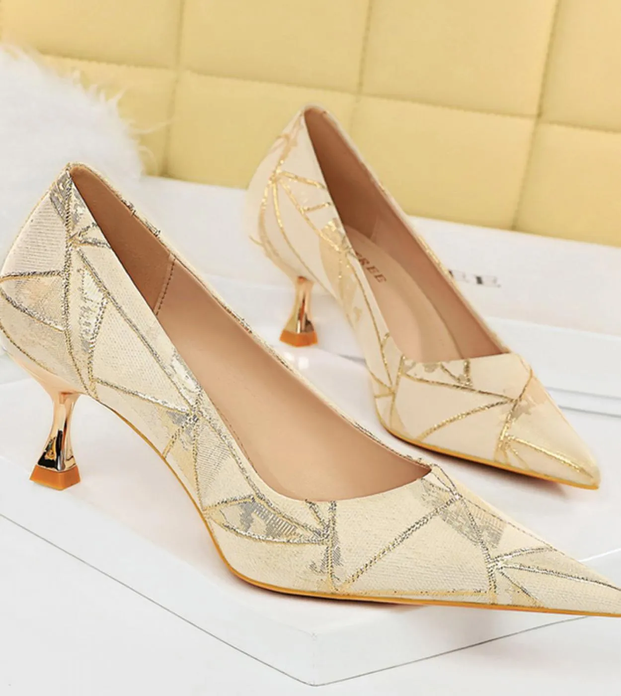 Donna Tacchi medi 6cm Tacchi alti Ragazze Décolleté Lady Wedding Gattino Tacchi bassi Party Punta a punta Ufficio Prom Party Eve