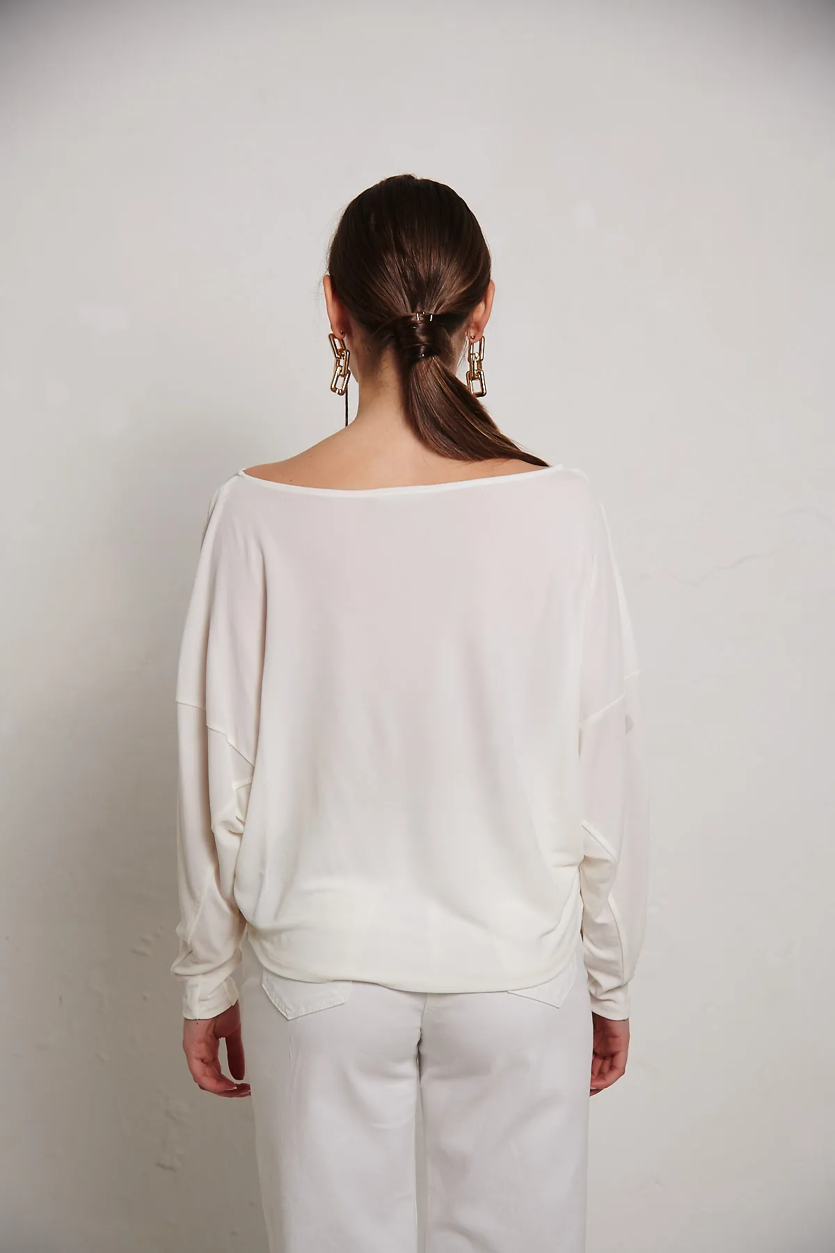 Elisabetta Franchi Blusa in viscosa avorio con maniche kimono