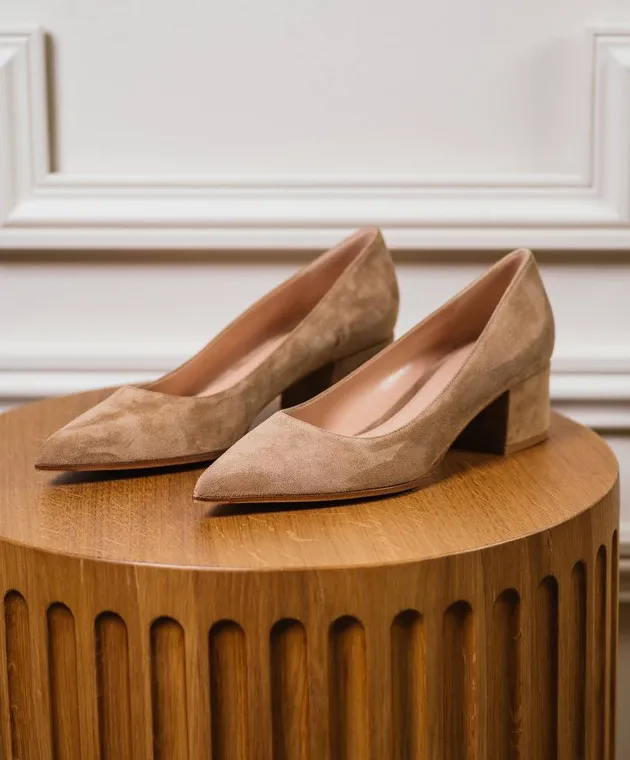 Gianvito Rossi Scarpe da barca Piper in camoscio beige G2217145RICCAM