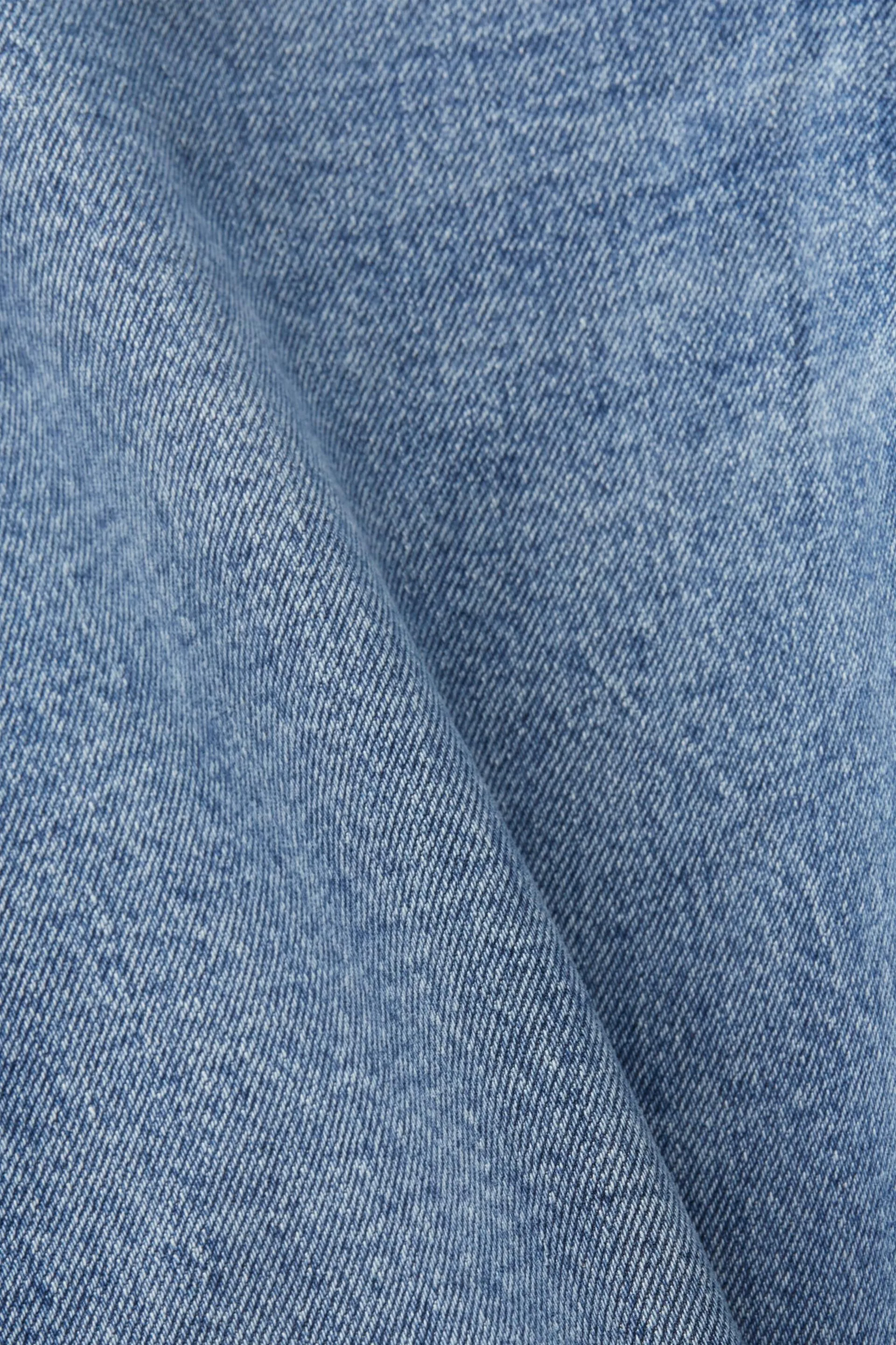 Jeans retrò taglio classic a vita media