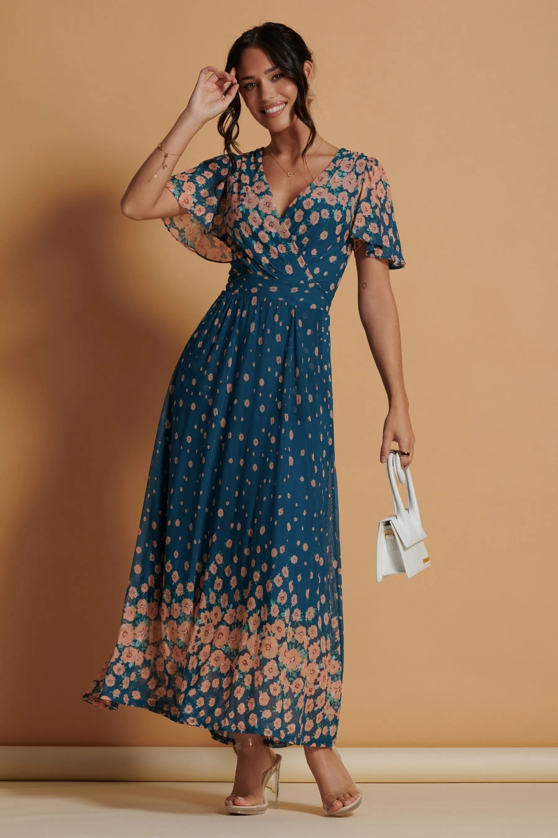 Jolie Moi - Abito maxi in rete con maniche a farfalla