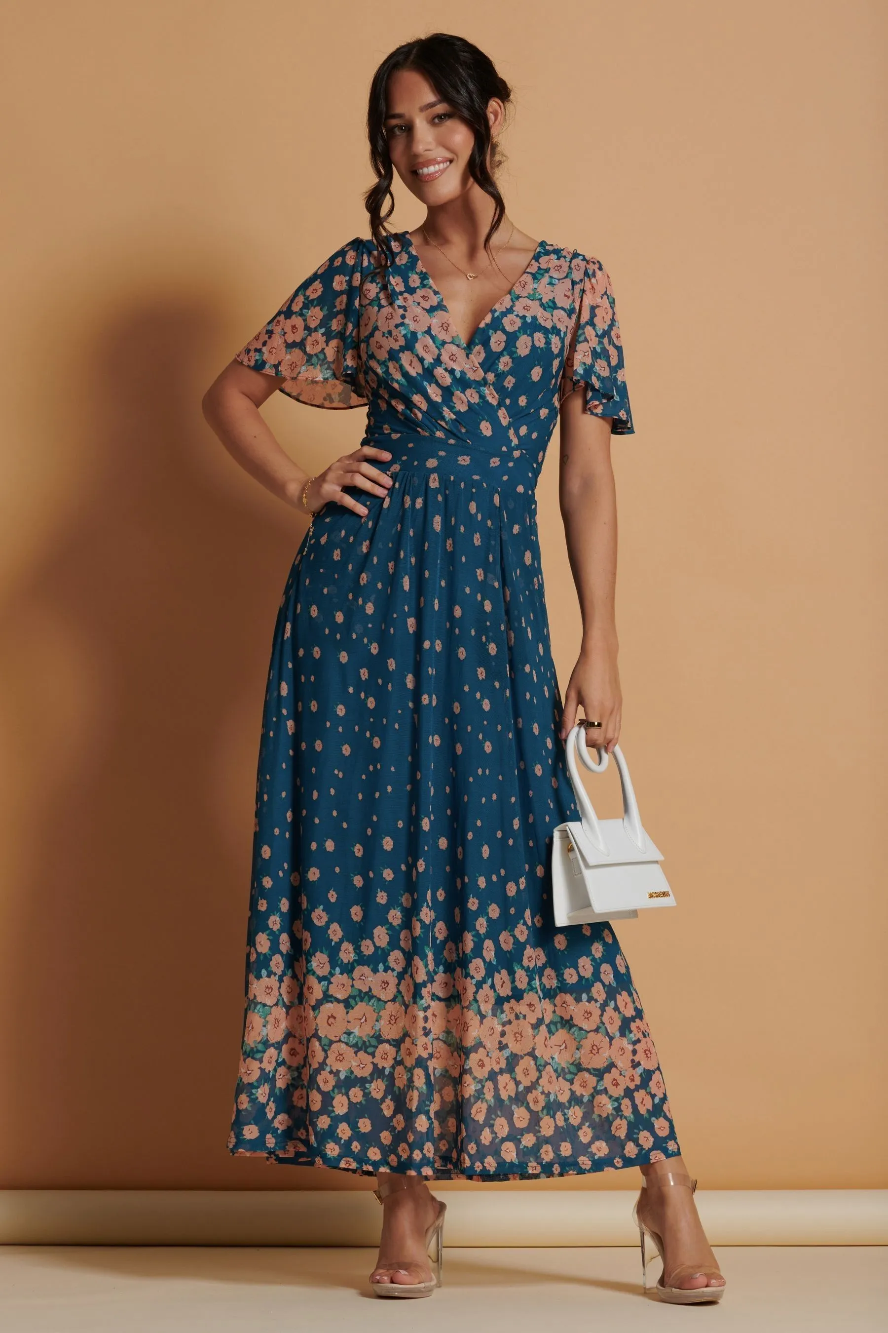 Jolie Moi - Abito maxi in rete con maniche a farfalla