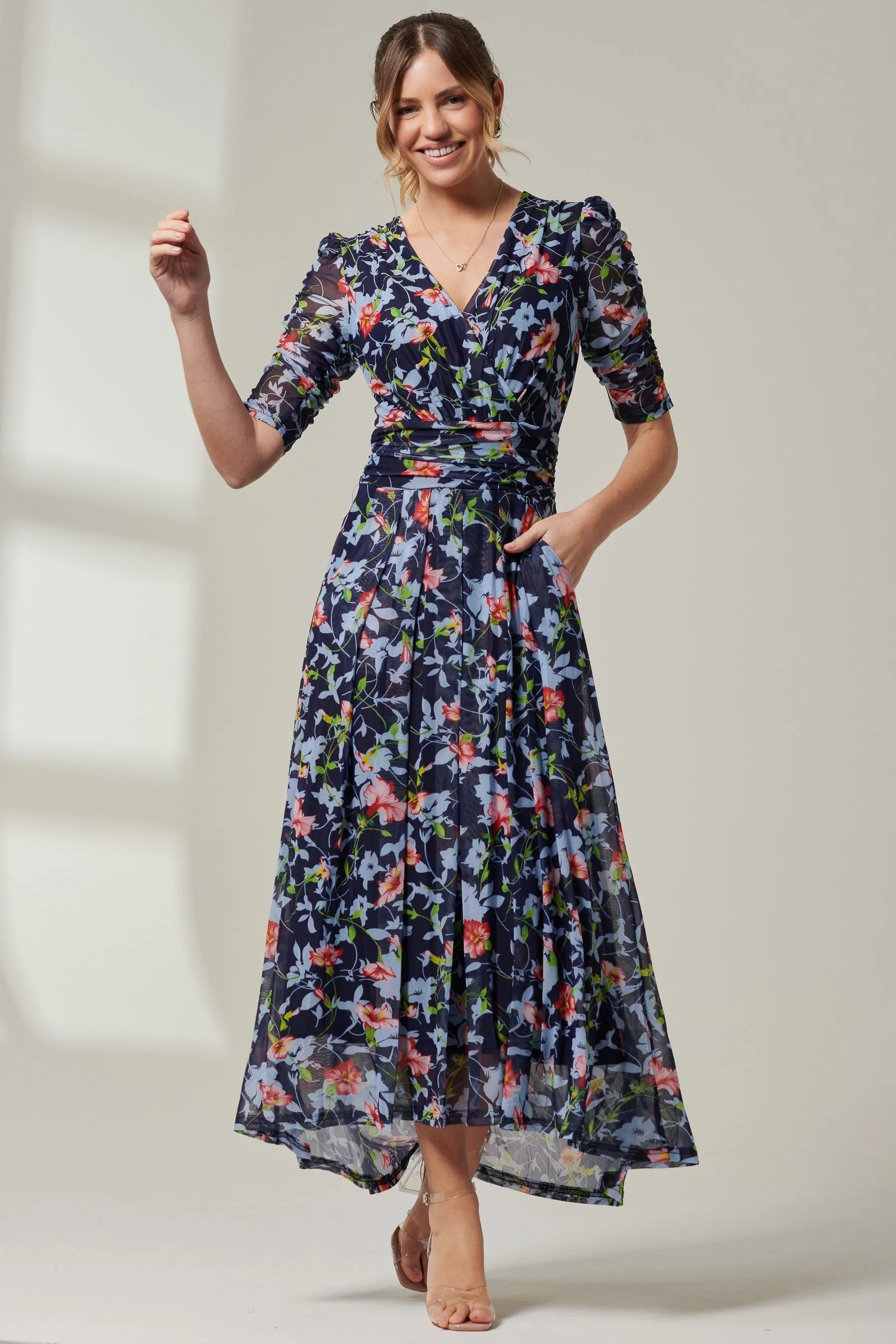 Jolie Moi - Manica corta - Abito maxi in rete con scollo a V