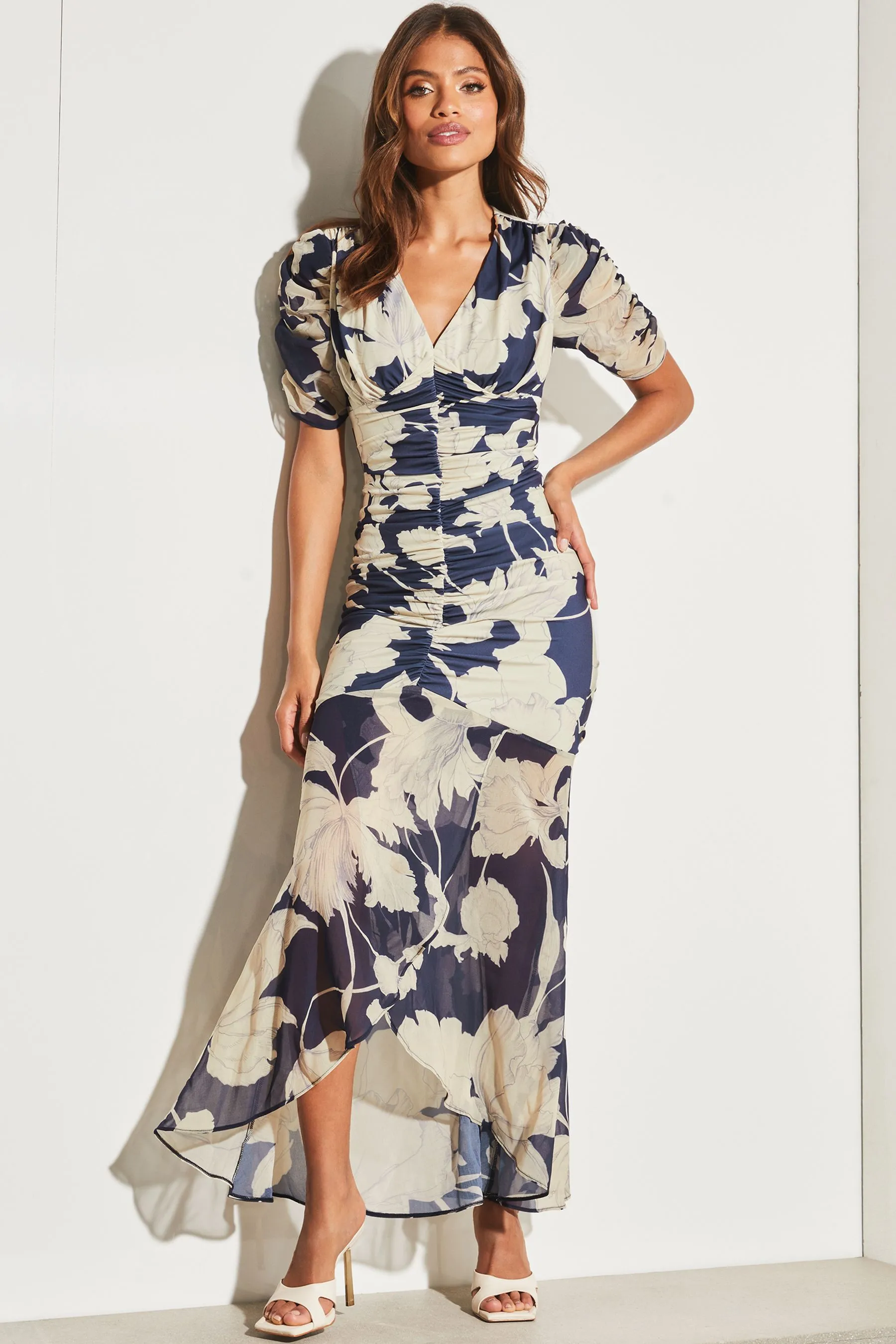 Lipsy - Abito maxi estivo a rete con ruches sulle maniche Scollo a V