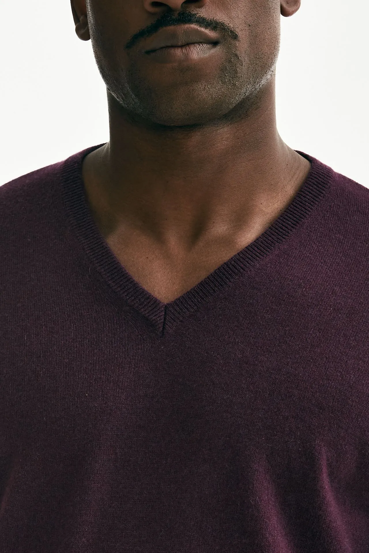 Maglia in cashmere prugna 