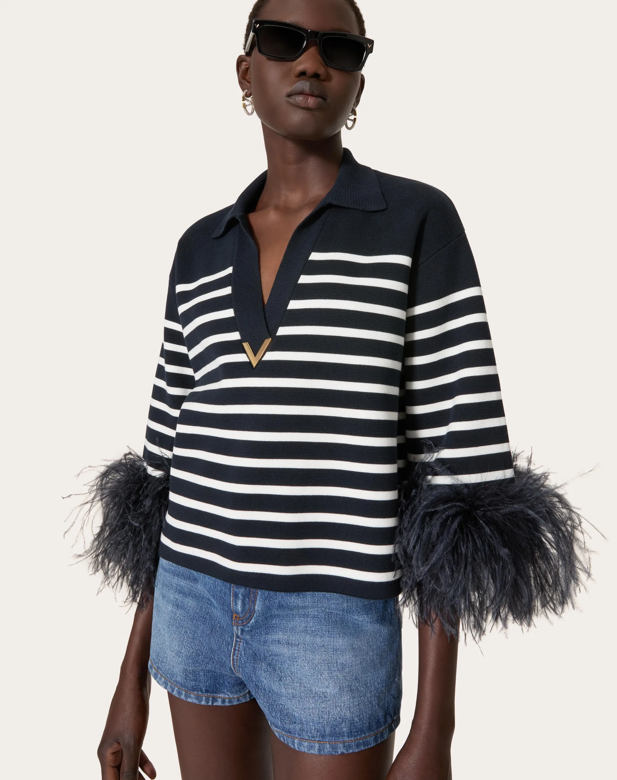 MAGLIA IN COTONE CON PIUME