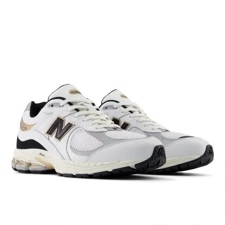 New Balance 2002R