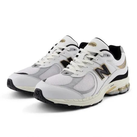 New Balance 2002R