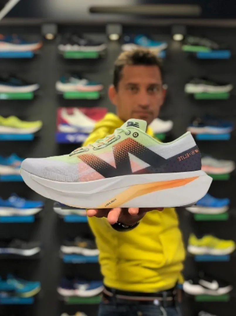 New Balance fuell cell v 4