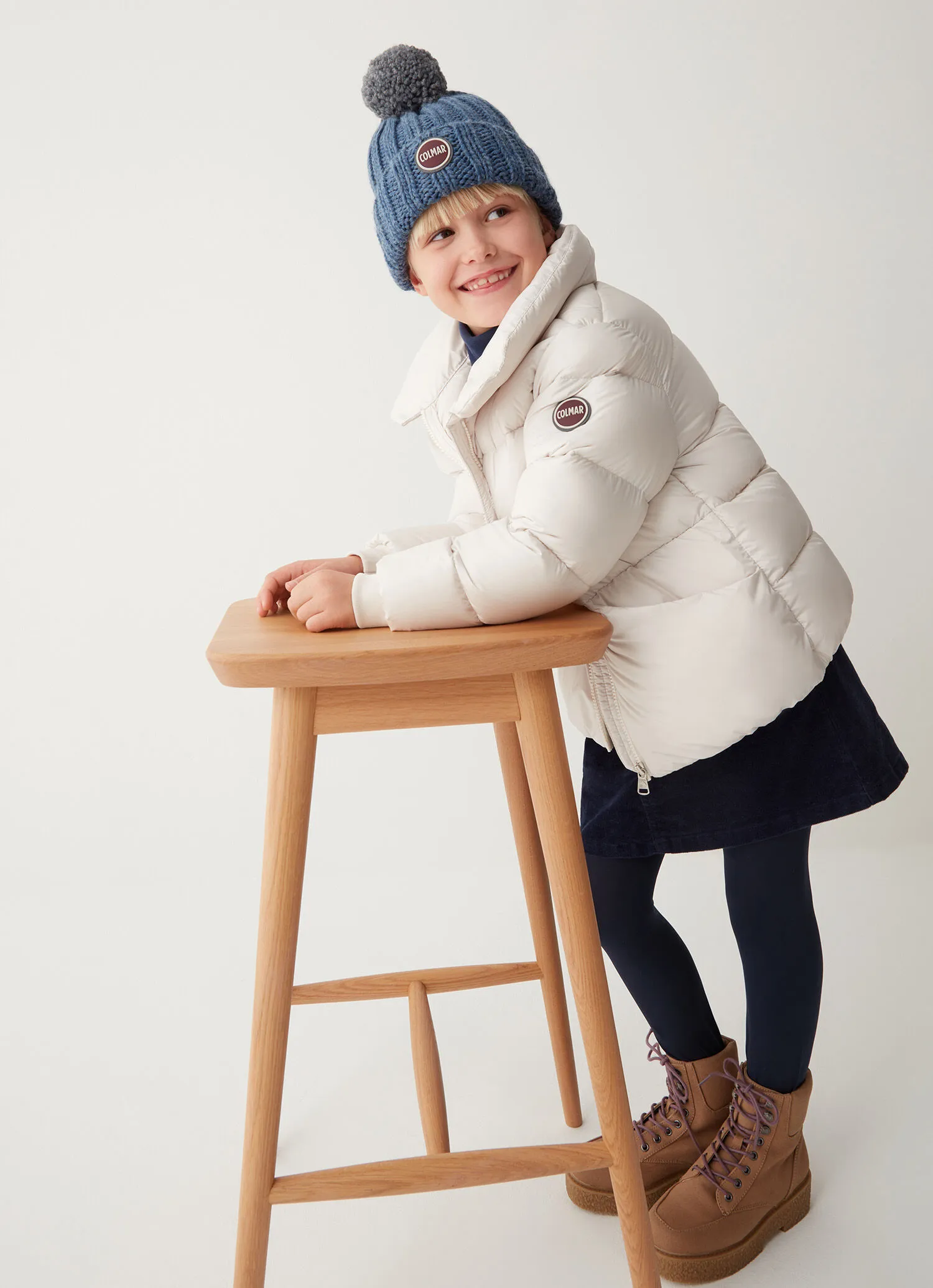 Oversize down jacket with elastic at the hem
