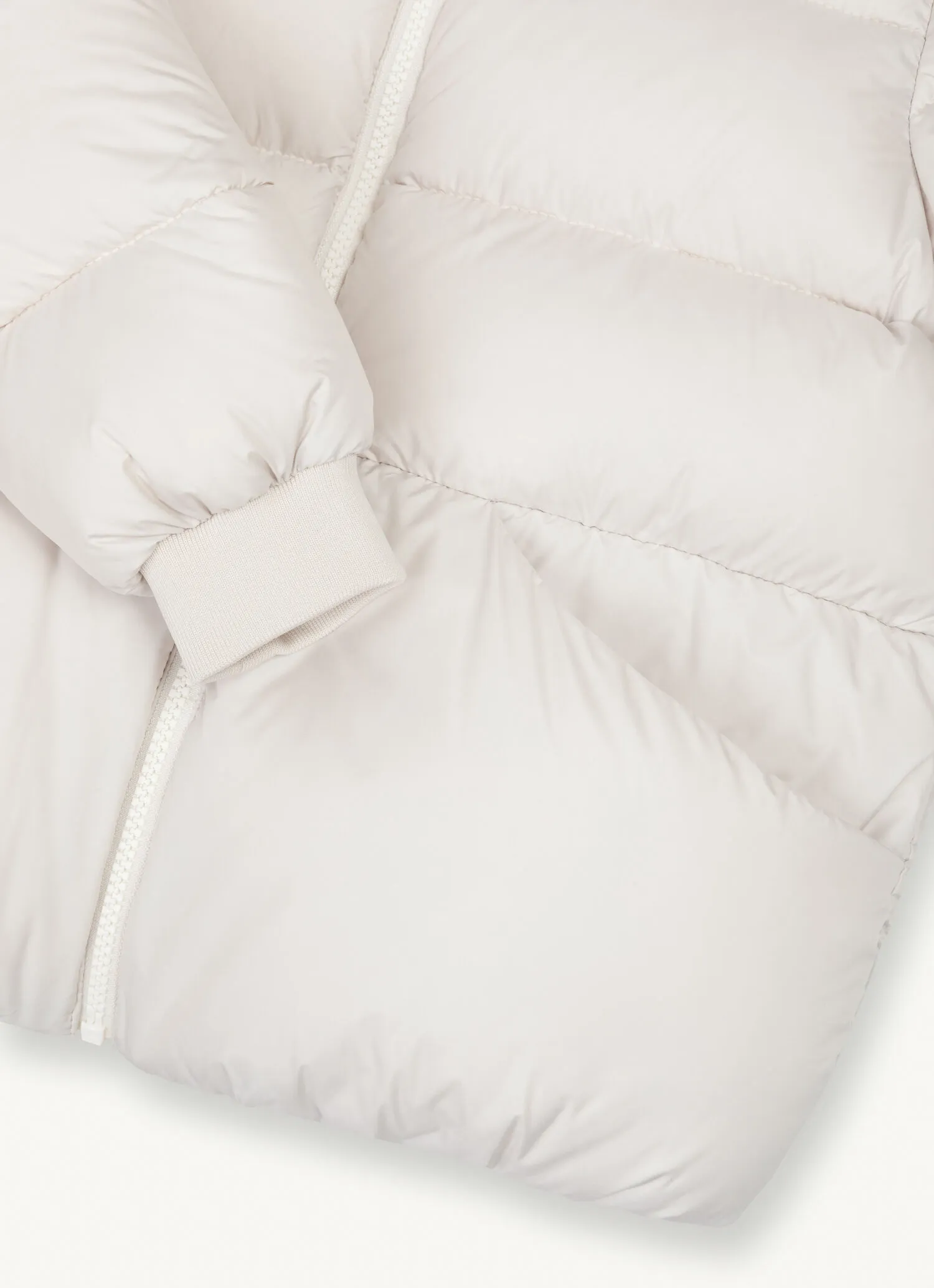 Oversize down jacket with elastic at the hem