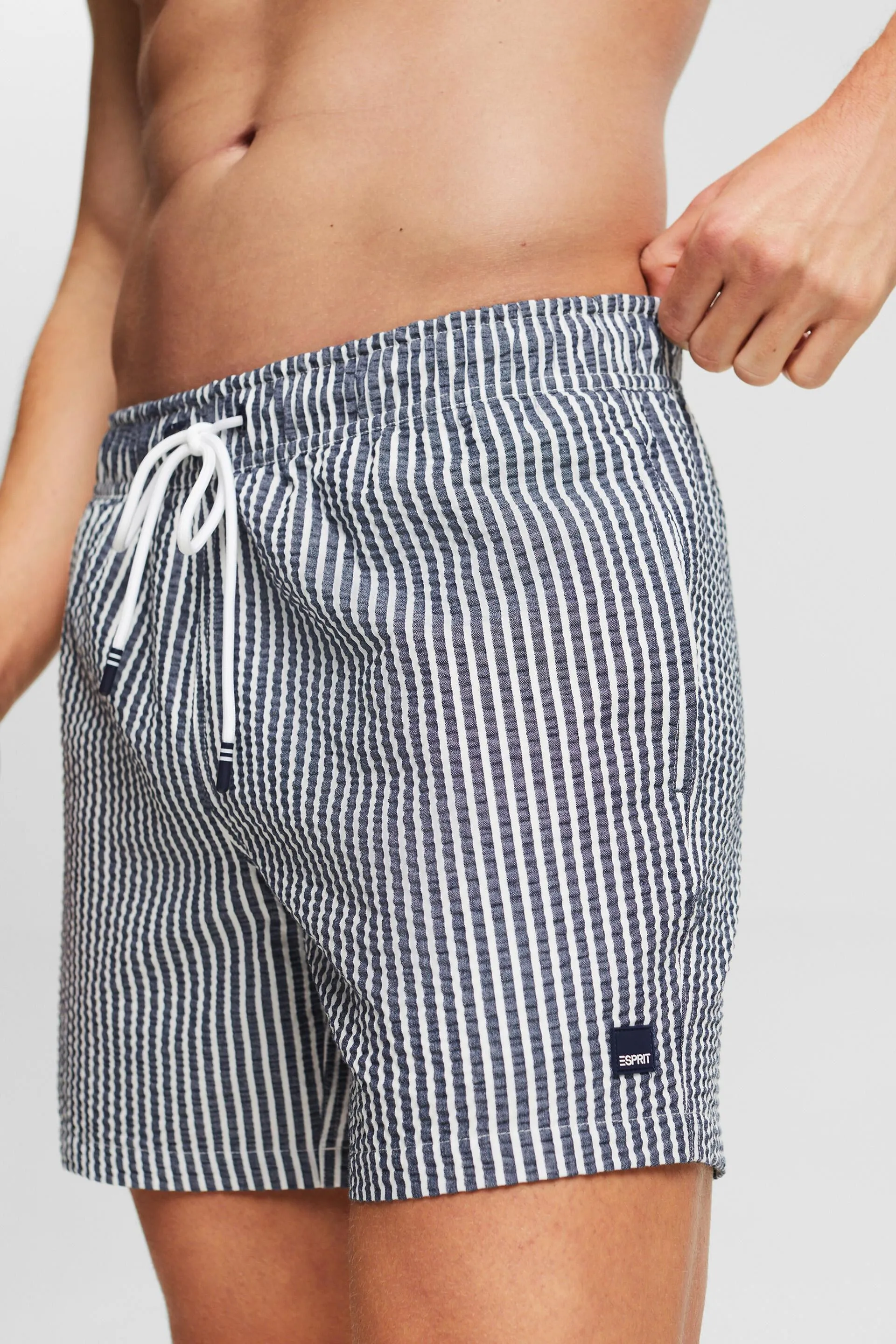 Pantaloncini da bagno strutturati a righe