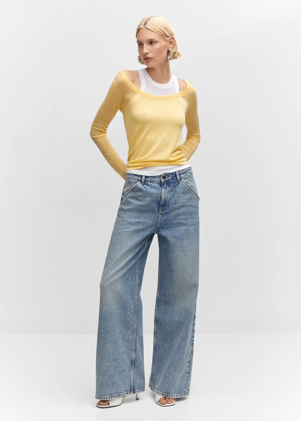 Pullover lana scollato