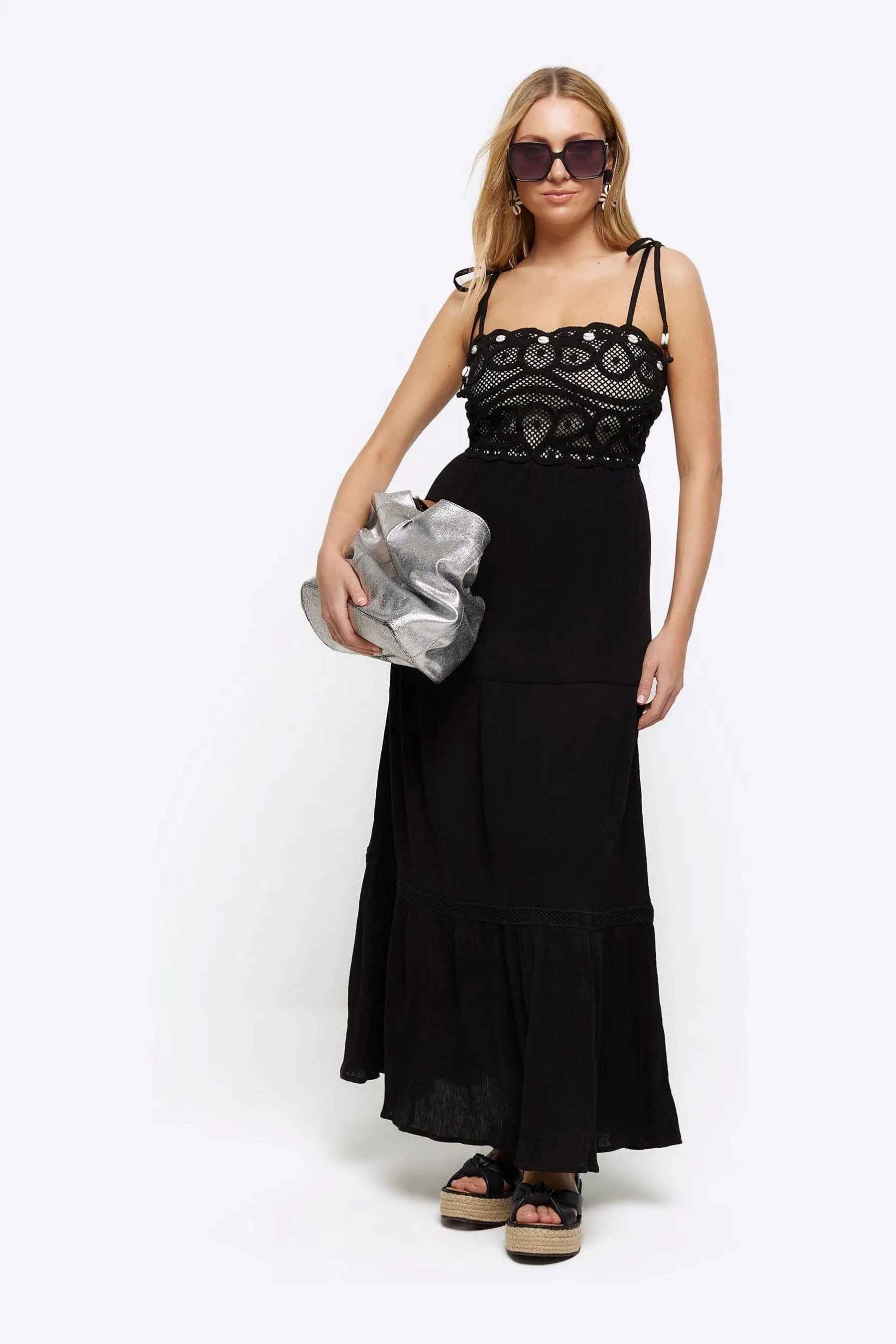 River Island - Abito maxi all'uncinetto a balze