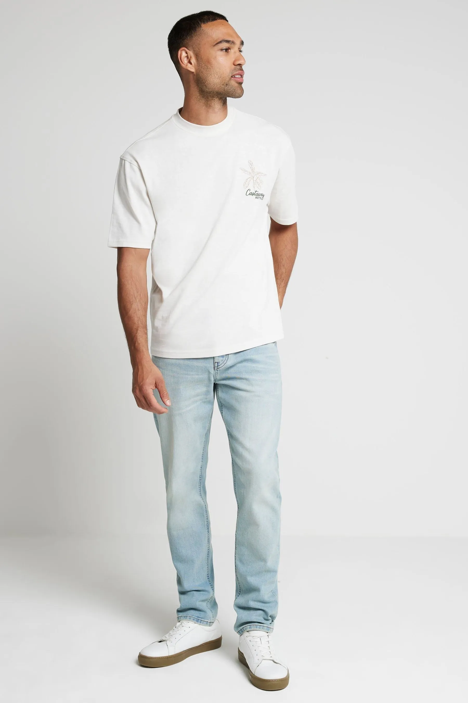 River Island regular  - Fit Maglietta con grafica Castaway    