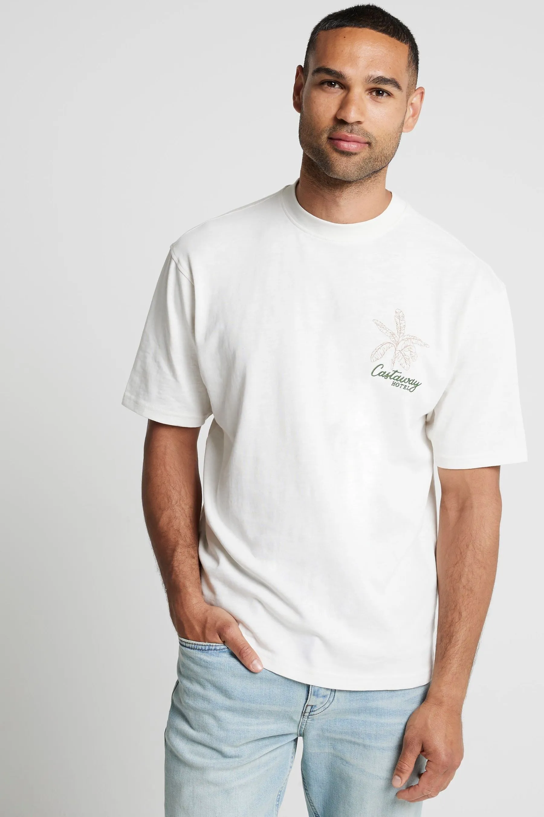 River Island regular  - Fit Maglietta con grafica Castaway    