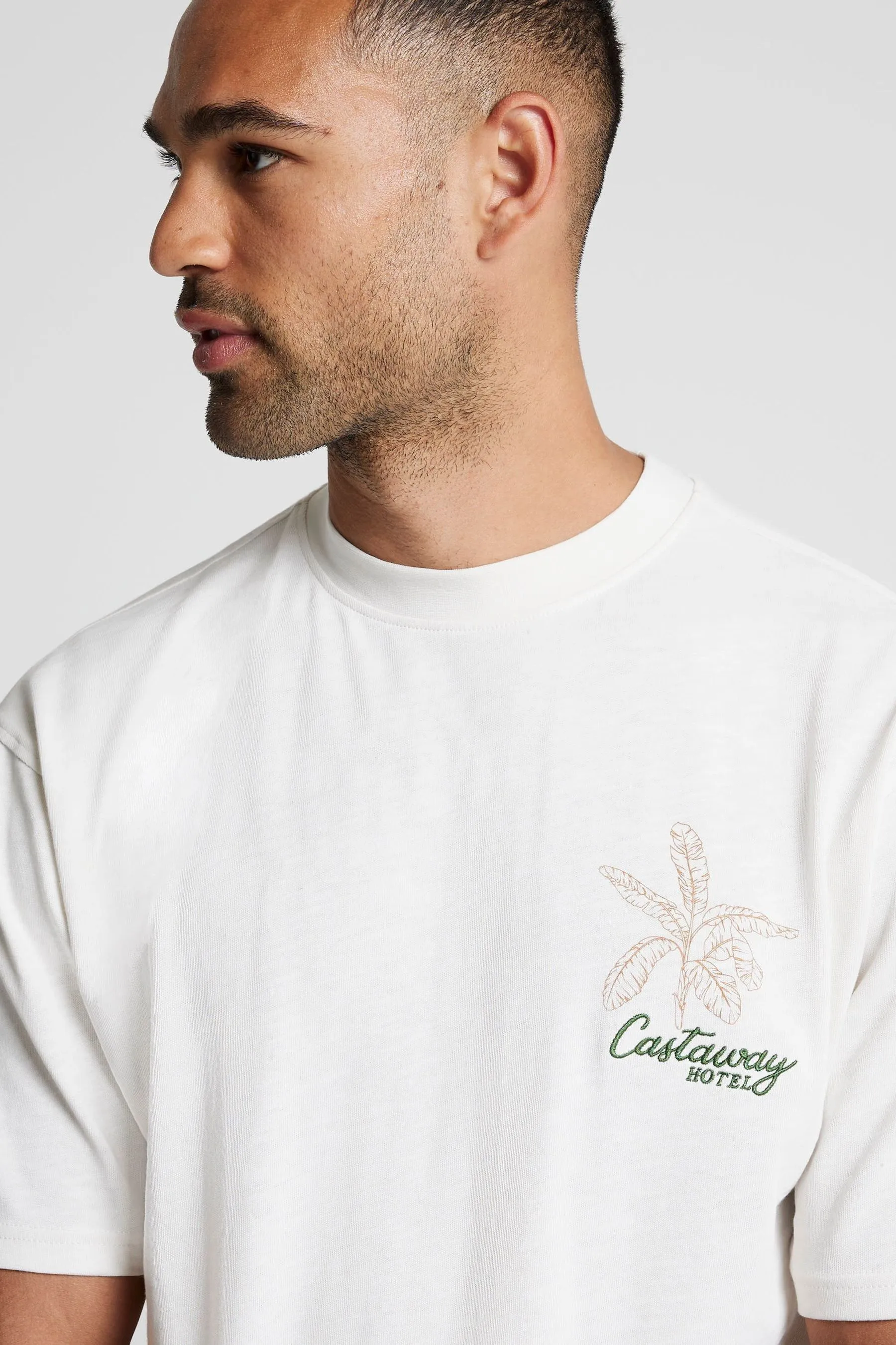 River Island regular  - Fit Maglietta con grafica Castaway    
