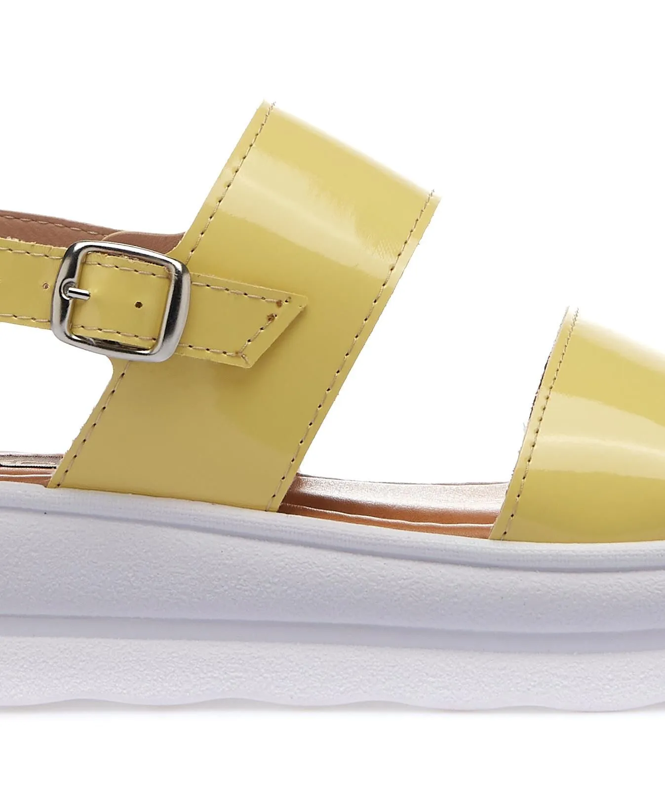 Sandali gialli con suola platform