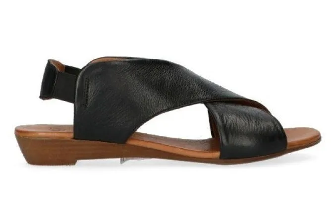 SANDALI IN PELLE TACCO BASSO