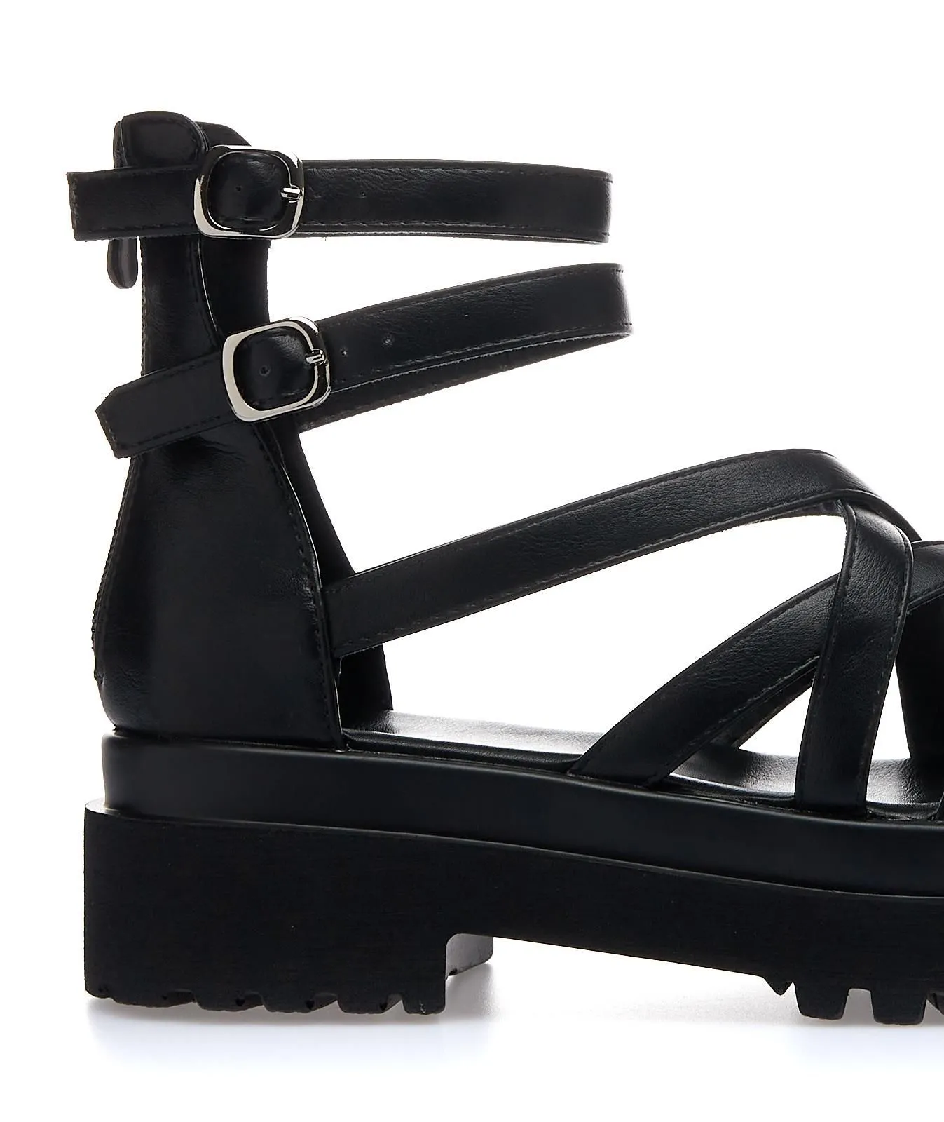 Sandali neri con cinturini e suola platform