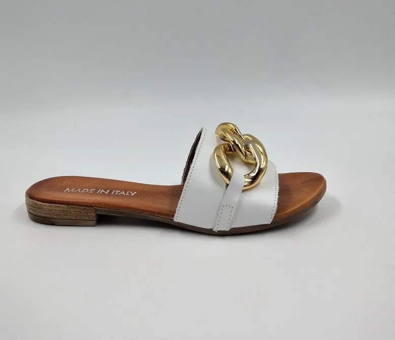 SANDALI PELLE BIANCA CON MAXI CATENA
