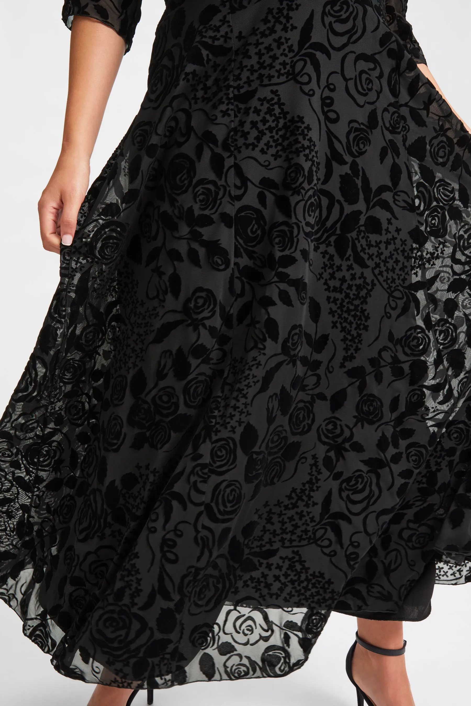 Scarlett & Jo Verity - Abito maxi floccato