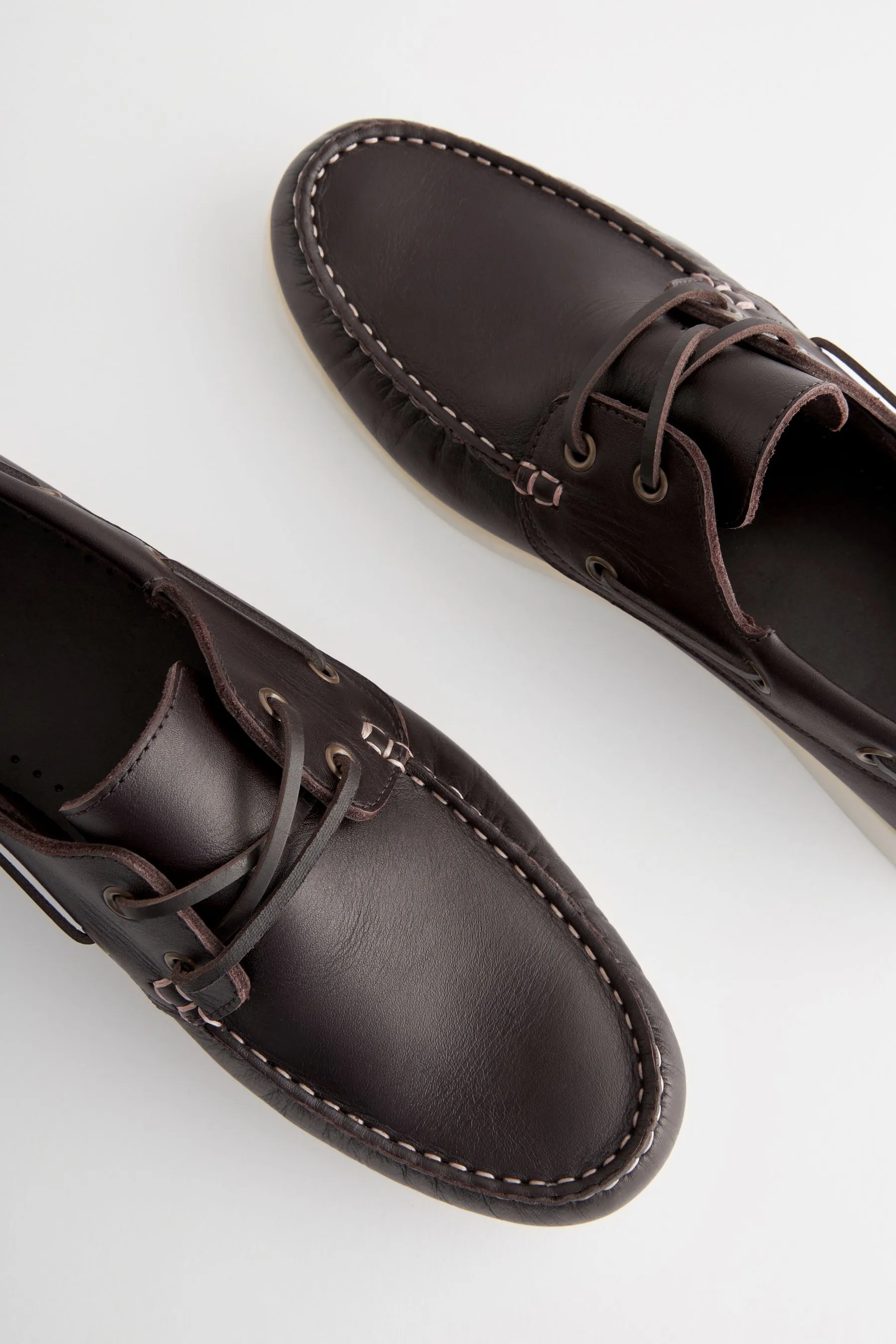 Scarpe da barca scamosciate    
