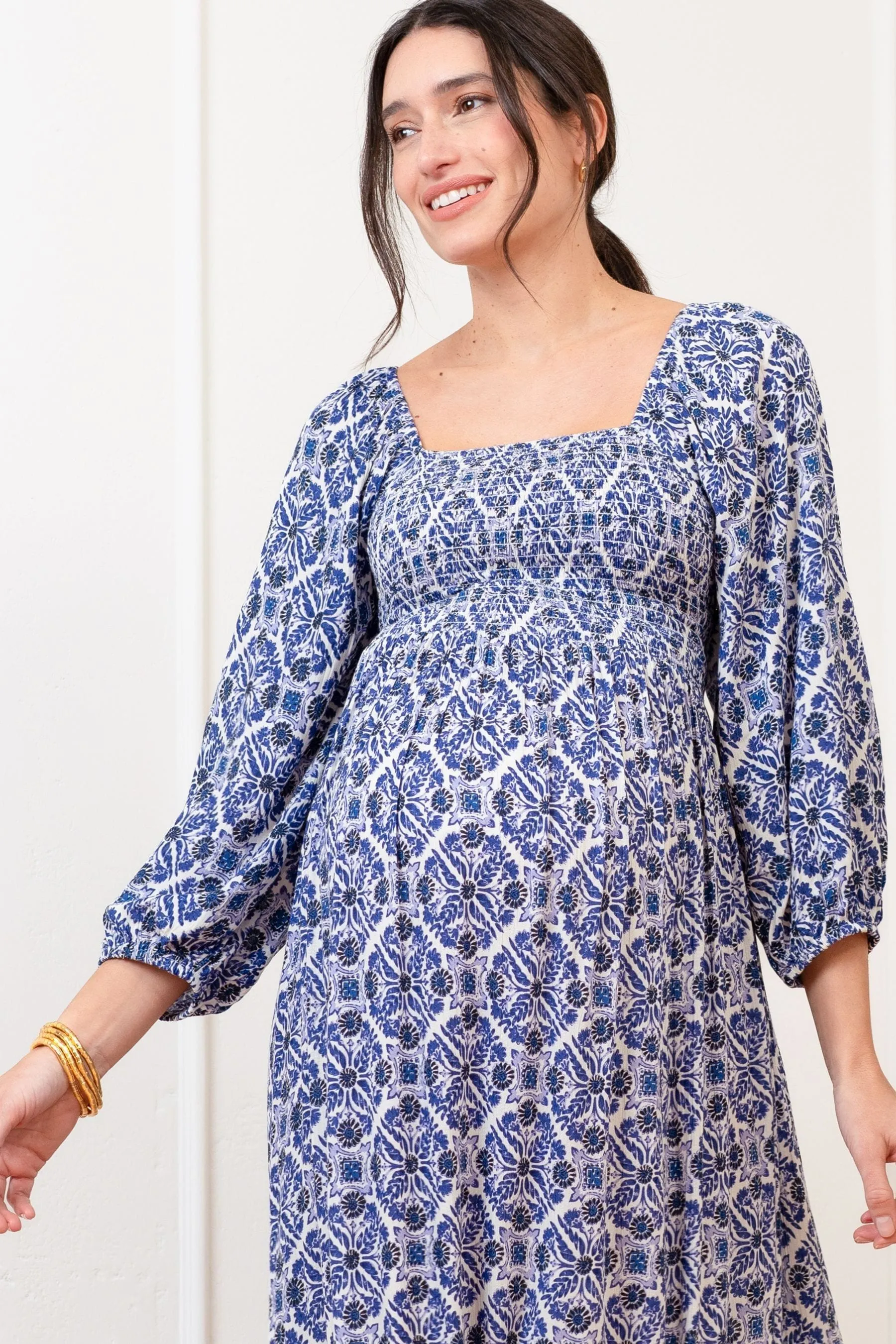 Seraphine Blu - Abito maxi premaman in crêpe con corpino arricciato