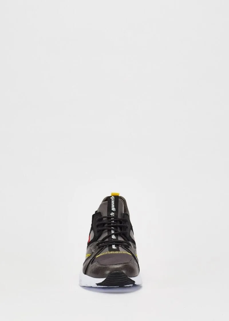 Sneaker in suede