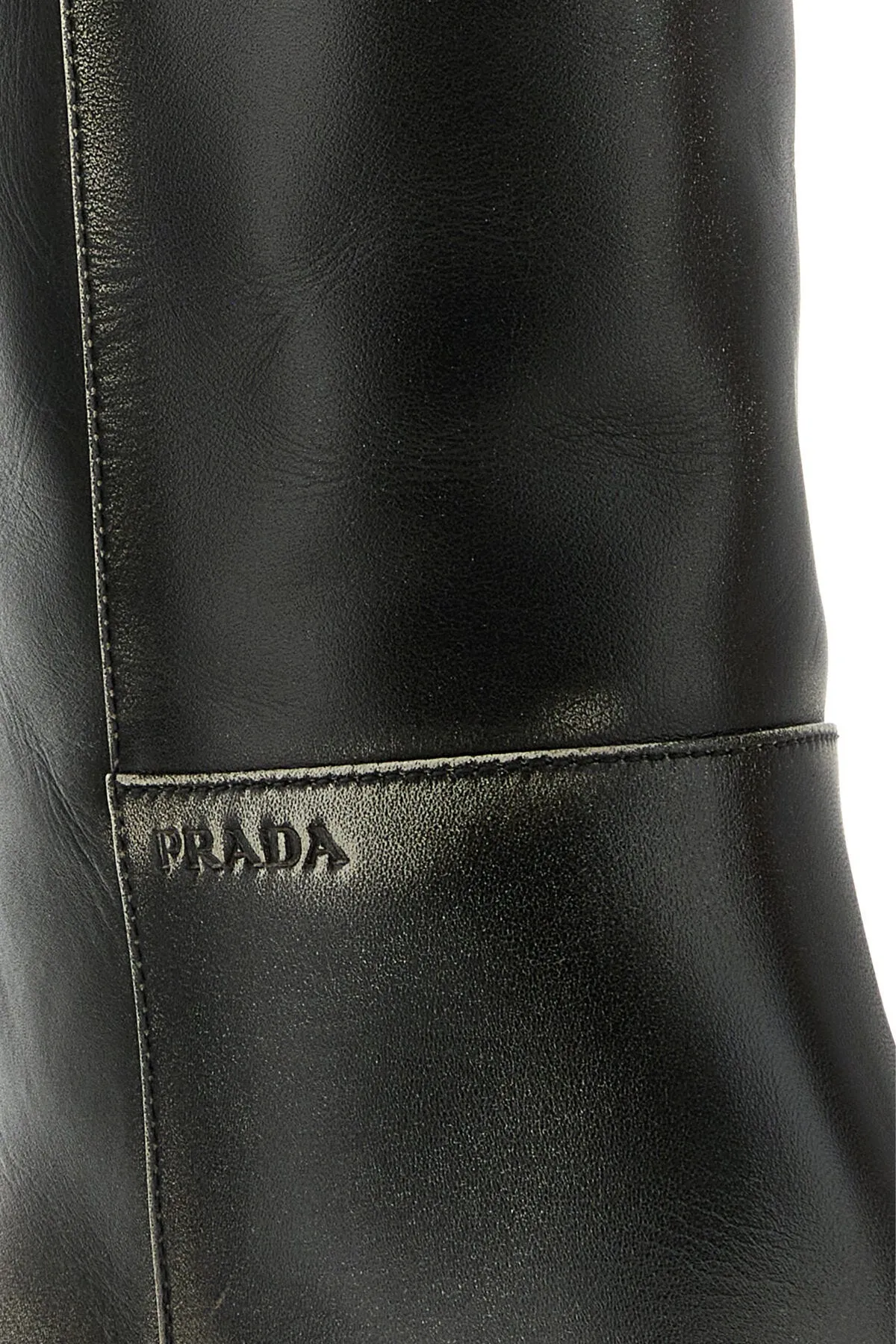 Stivali in pelle nera    