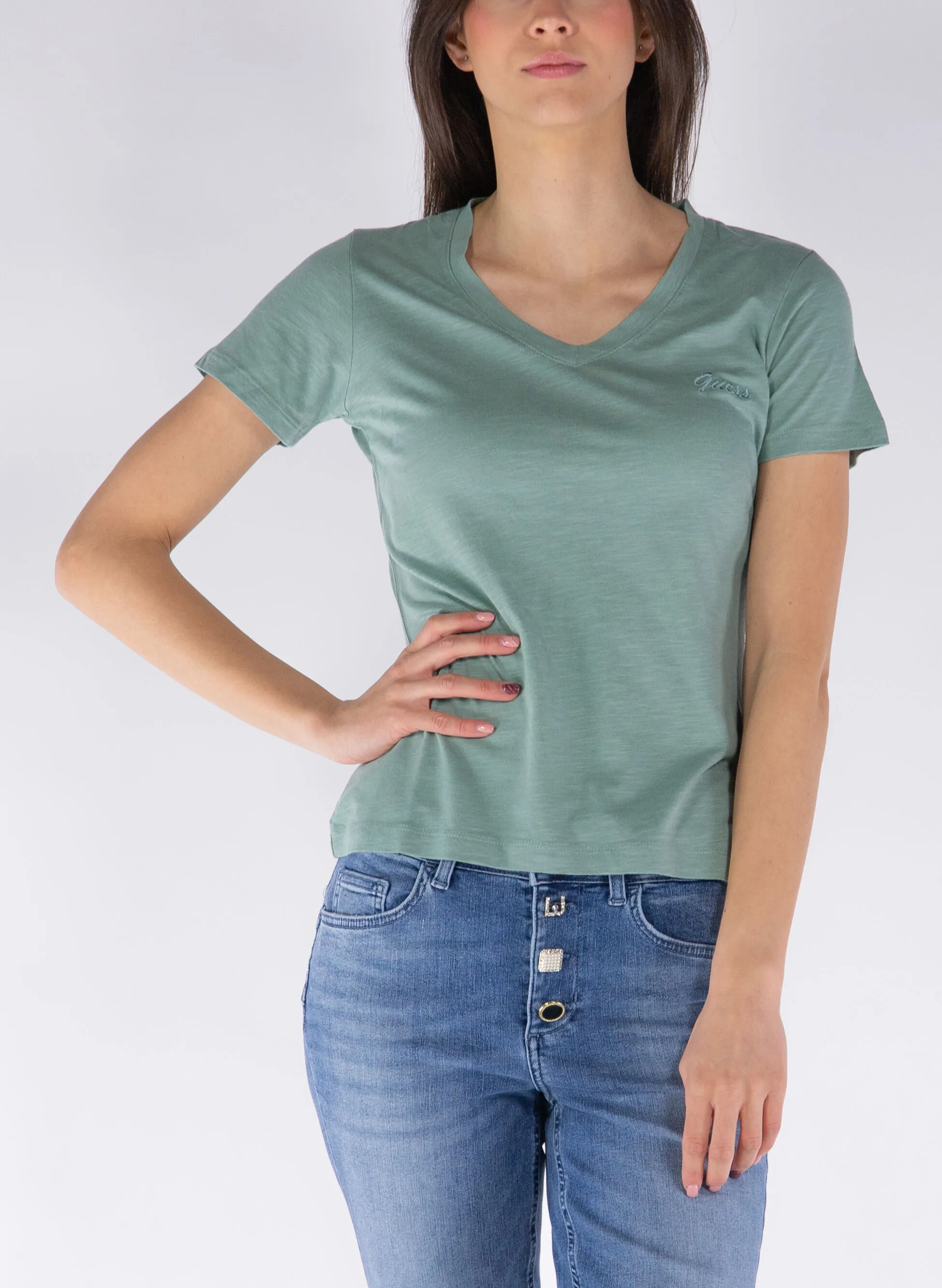 t-shirt collo a v