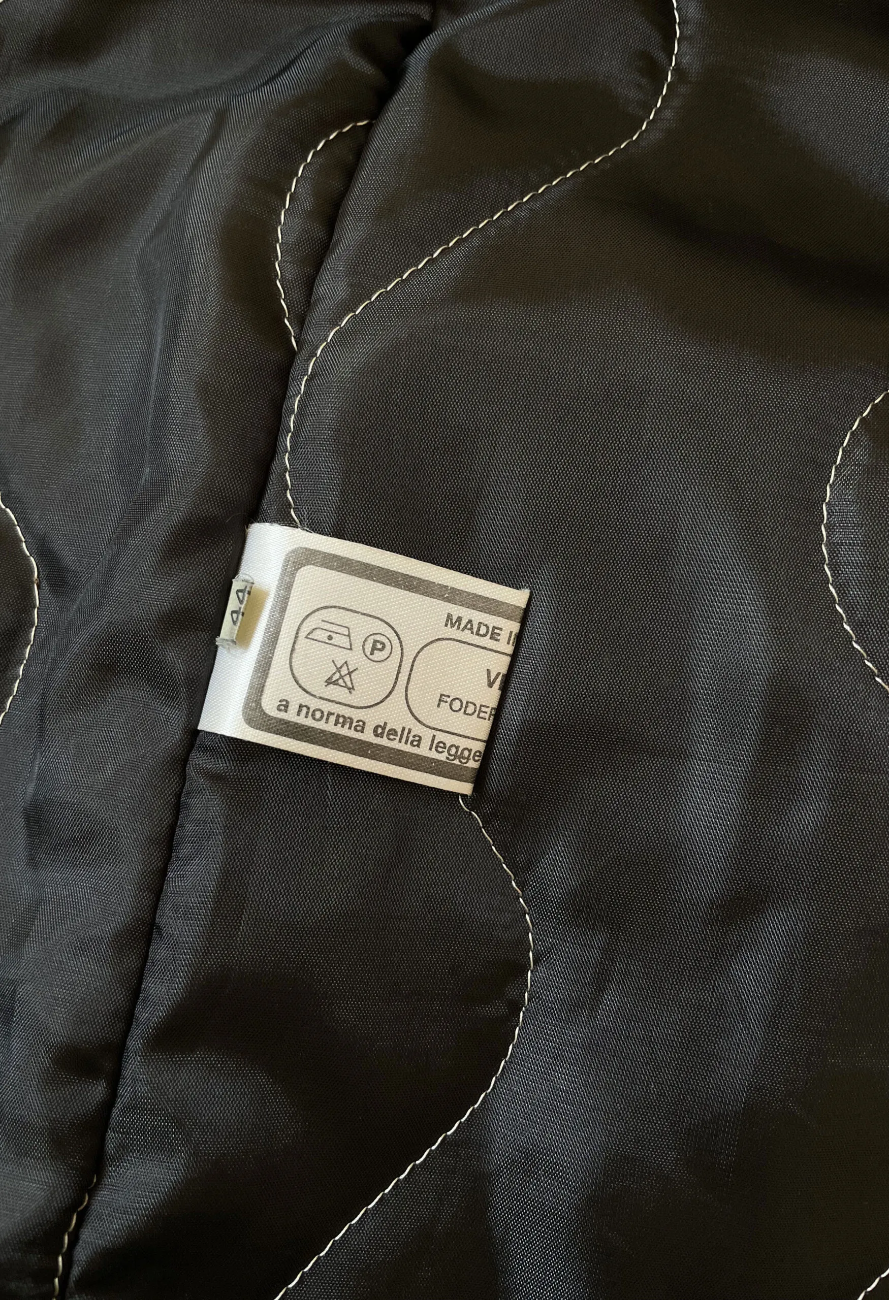 Trench extra long in vera pelle nera vintage anni ’90