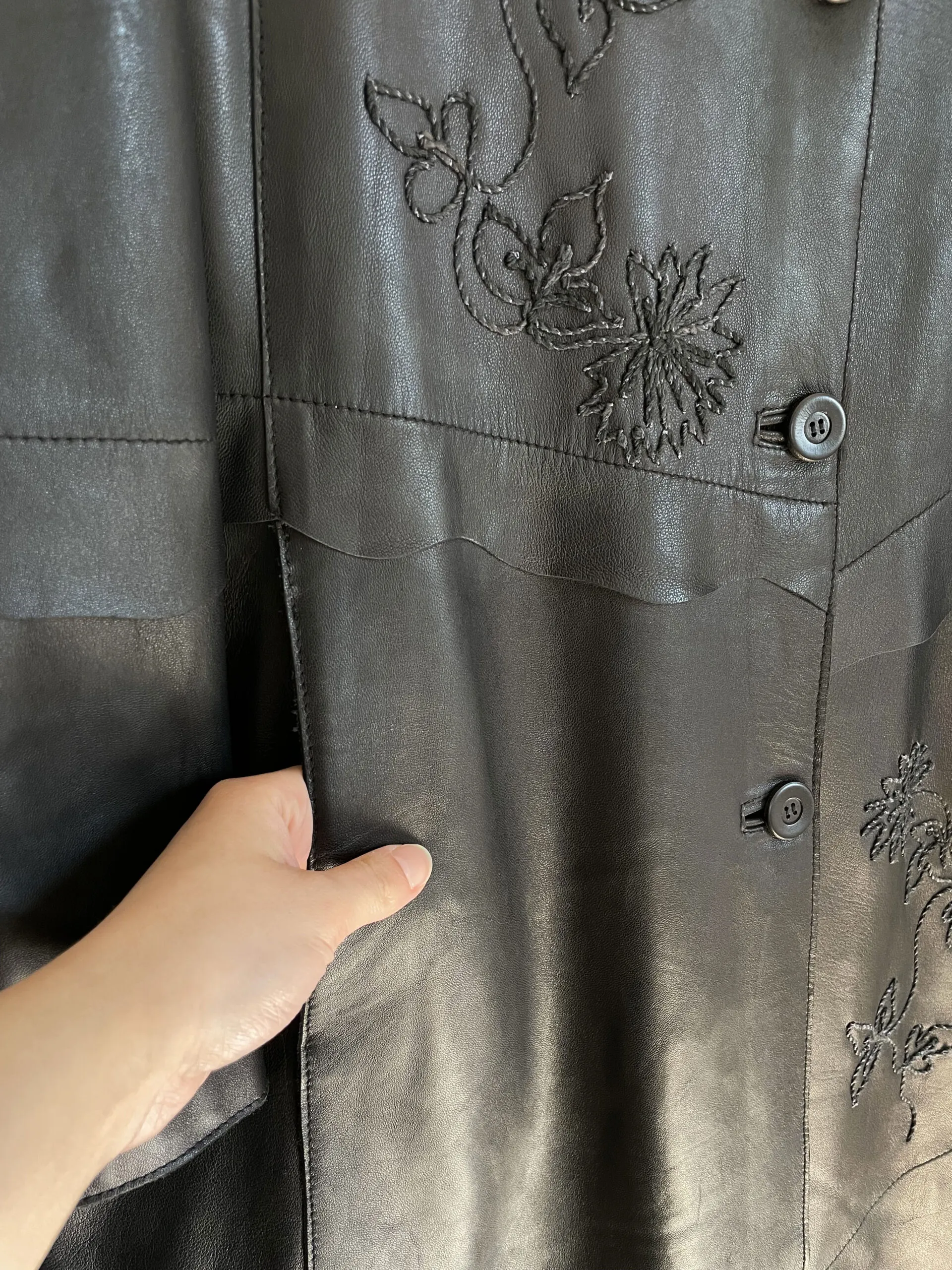 Trench extra long in vera pelle nera vintage anni ’90
