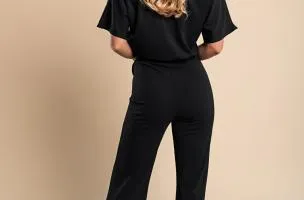 Tuta fashion con pantaloni lunghi ampi e maniche corte Nelia, nera